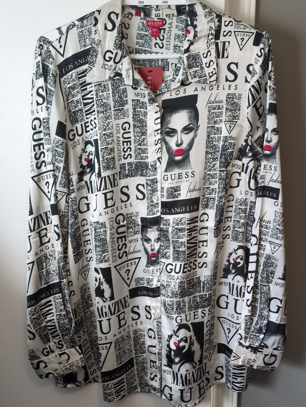 GUESS Black & White Graphic Button-Down Shirt with Red Lip Accent